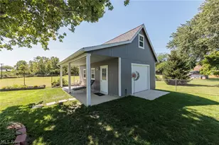 110 Birchwood Dr, Sandusky, OH 44870 - Photo 9