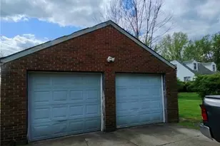2156 McGuffey Rd, Youngstown, OH 44505 - Photo 3