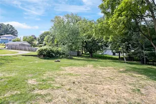 247 Milan St N, Canal Fulton, OH 44614 - Photo 33