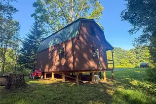 41298 Pleasant Ridge Rd, Graysville, OH 45734 - Photo 5