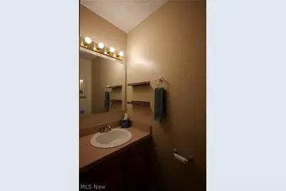 601 E Western Reserve Road, Poland, OH 44514 - Photo 9