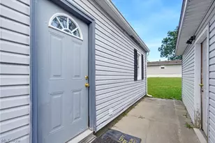 1036 Derbydale Rd, Akron, OH 44306 - Photo 15