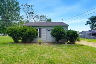 1036 Derbydale Rd, Akron, OH 44306 - Photo 1