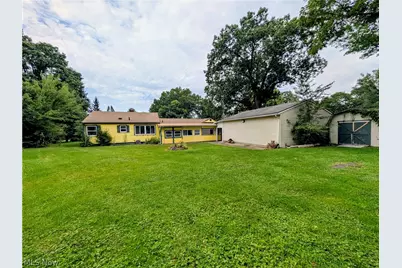 678 Shook Road, Akron, OH 44319 - Photo 5