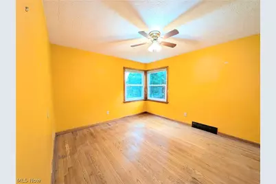 678 Shook Road, Akron, OH 44319 - Photo 21