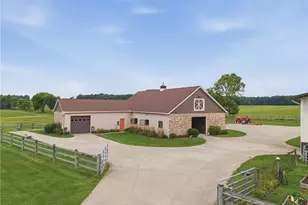 2815 Bartlett Rd, Mantua, OH 44255 - Photo 5