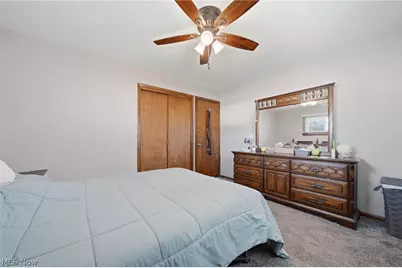 1118 Valley Drive NW, North Canton, OH 44720 - Photo 15