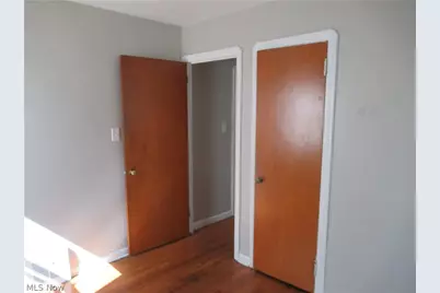 11901 Wayland Avenue, Loveland, OH 44111 - Photo 7