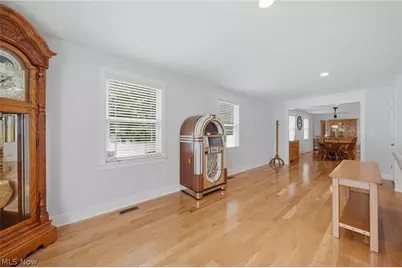 254 Thomas Avenue, Munroe Falls, OH 44262 - Photo 9