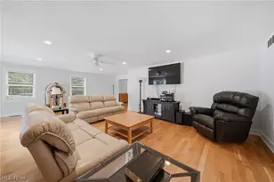 254 Thomas Ave, Munroe Falls, OH 44262 - Photo 5