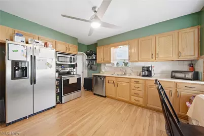 1933 9th Street, Cuyahoga Falls, OH 44221 - Photo 7