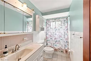 1924 Lincoln Rd, Wickliffe, OH 44092 - Photo 23