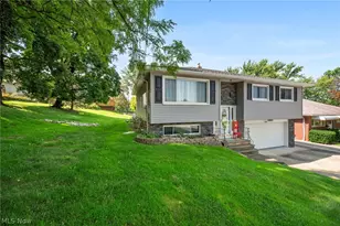 1924 Lincoln Rd, Wickliffe, OH 44092 - Photo 3