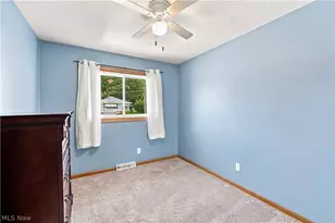 1924 Lincoln Rd, Wickliffe, OH 44092 - Photo 17