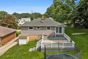 1924 Lincoln Rd, Wickliffe, OH 44092 - Photo 25
