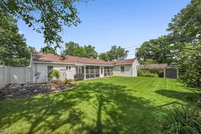1000 Kingsway Street, Alliance, OH 44601 - Photo 3