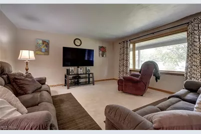 2510 Willow Brook Drive NW, Dover, OH 44622 - Photo 9