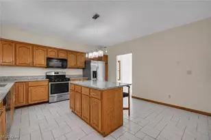 7358 Oakhill Rd, Oakwood, OH 44146 - Photo 5