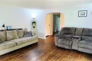 7907 Baumhart Rd, Amherst, OH 44001 - Photo 11