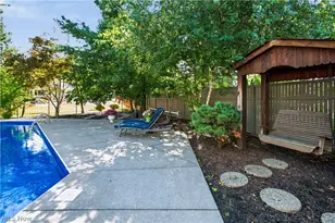 697 Cherry Valley Dr, Amherst, OH 44001 - Photo 31