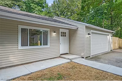 1398 Cordova Avenue, Akron, OH 44320 - Photo 3