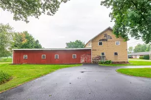 8716 Emerson Rd, Apple Creek, OH 44606 - Photo 7