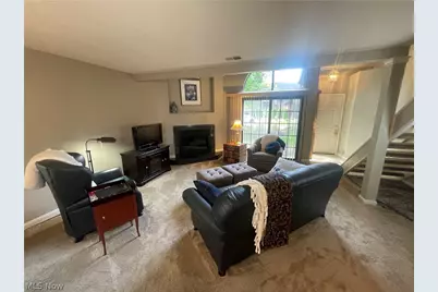 1153 Red Tail Hawk Court #3, Youngstown, OH 44512 - Photo 5