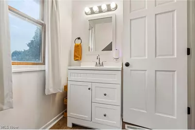 202 N Nickelplate Street, Louisville, OH 44641 - Photo 25