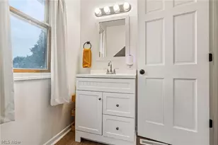 202 N Nickel Plate St, Louisville, OH 44641 - Photo 25