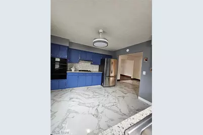 33158 Lakeshore Boulevard, Eastlake, OH 44095 - Photo 9