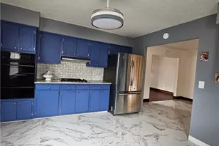 33158 Lakeshore Blvd, Eastlake, OH 44095 - Photo 9