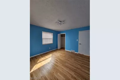 33158 Lakeshore Boulevard, Eastlake, OH 44095 - Photo 21