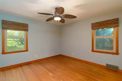 1397 W Sprague Road, Grandview Heights, OH 44147 - Photo 13