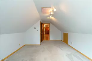 1397 W Sprague Rd, Grandview Heights, OH 44147 - Photo 23