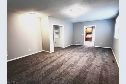 801 Spangler Street NE, Canton, OH 44714 - Photo 5