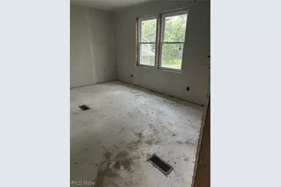 90 Van Sant Street, South Zanesville, OH 43701 - Photo 5