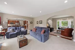 9555 S Brown Rd, Chardon, OH 44024 - Photo 7