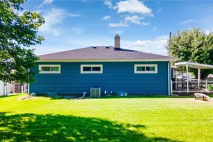 407 Diana Dr, Hopedale, OH 43976 - Photo 13