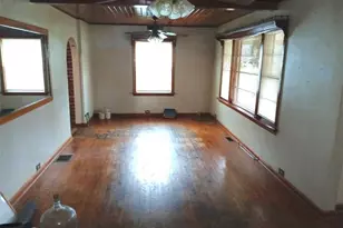 508 Coe Ave, Coshocton, OH 43812 - Photo 9