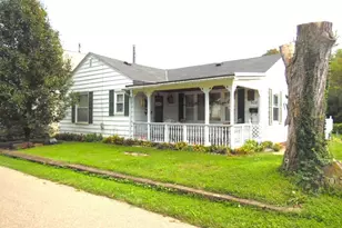 508 Coe Ave, Coshocton, OH 43812 - Photo 1