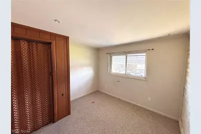 129 S Surry Road, East Liverpool, OH 43920 - Photo 9