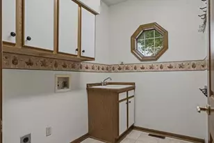 2771 Missenden St NW, North Canton, OH 44720 - Photo 25