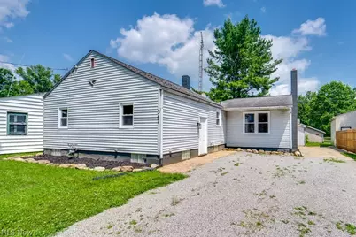 347 Buckeye Avenue, Alliance, OH 44601 - Photo 1