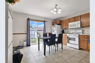 1184 Hayes Avenue, Eastlake, OH 44094 - Photo 9