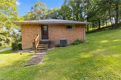2082 Wylie Ridge Road, Weirton, WV 26062 - Photo 3