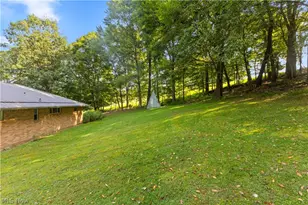 2082 Wylie Ridge Rd, Weirton, WV 26062 - Photo 7