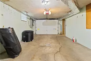 2082 Wylie Ridge Rd, Weirton, WV 26062 - Photo 31