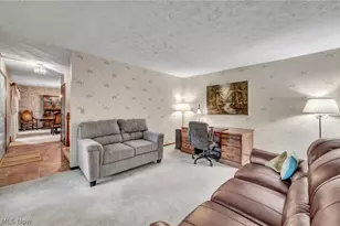 5931 Linder Cir NE, Canton, OH 44721 - Photo 7