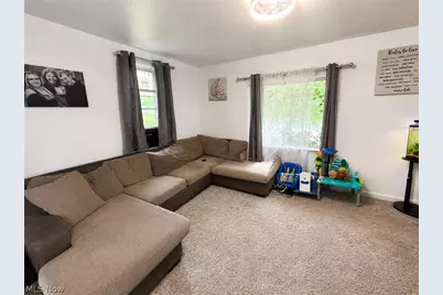 417 N Sumner Street, East Palestine, OH 44413 - Photo 7