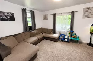 417 N Sumner St, East Palestine, OH 44413 - Photo 7